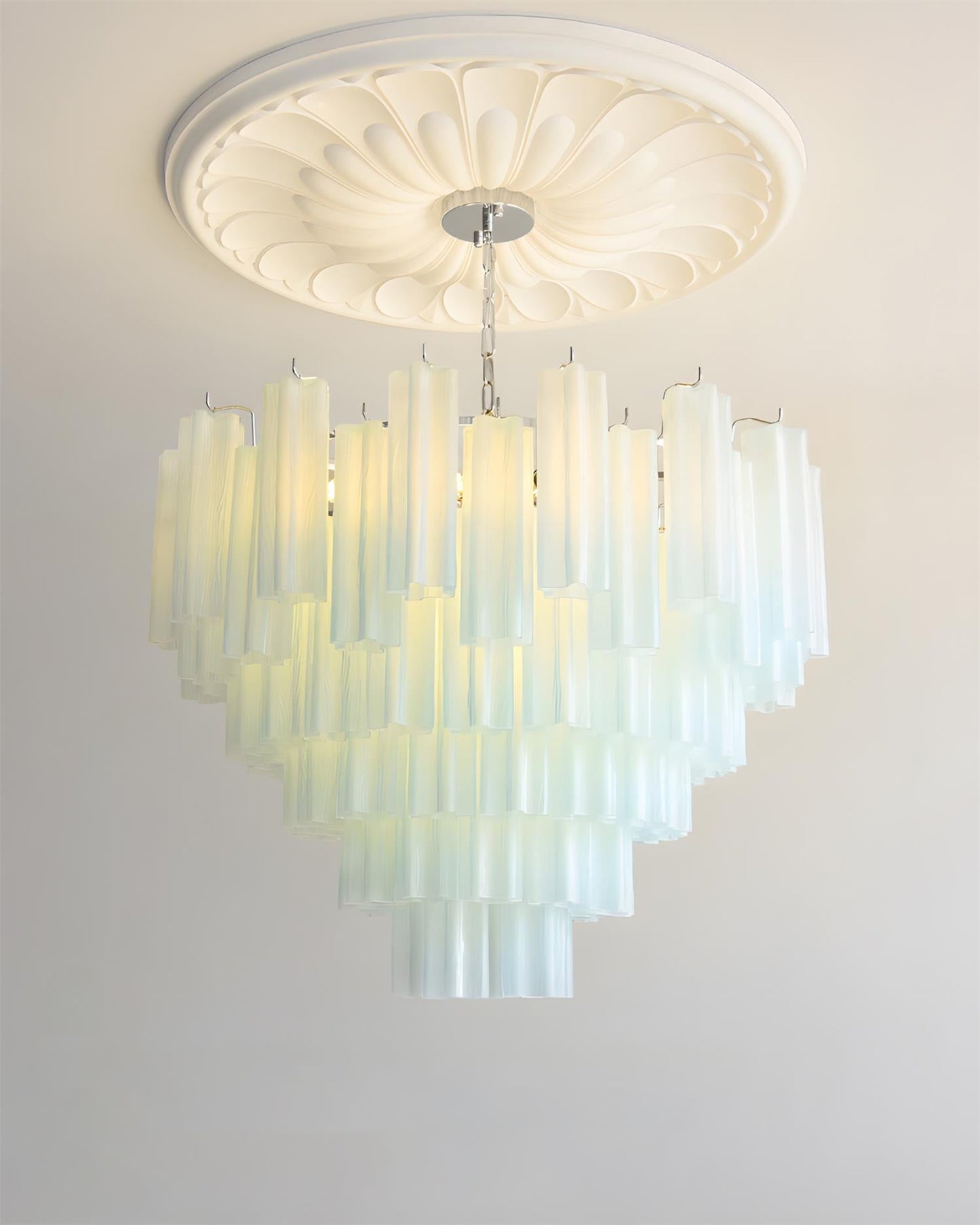 Élodie Frostier Chandelier