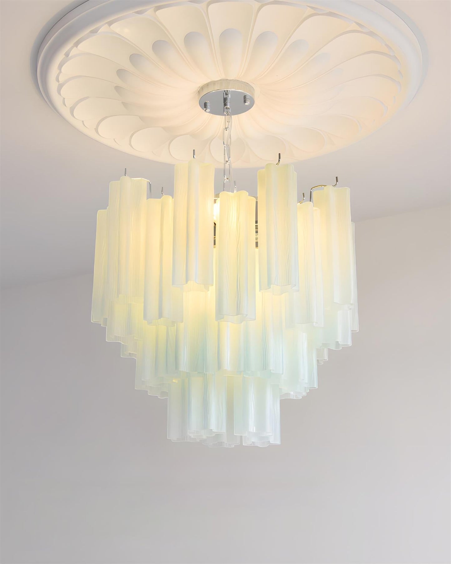Élodie Frostier Chandelier