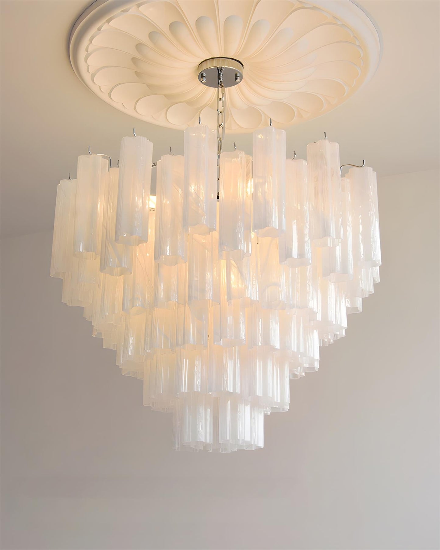 Élodie Frostier Chandelier