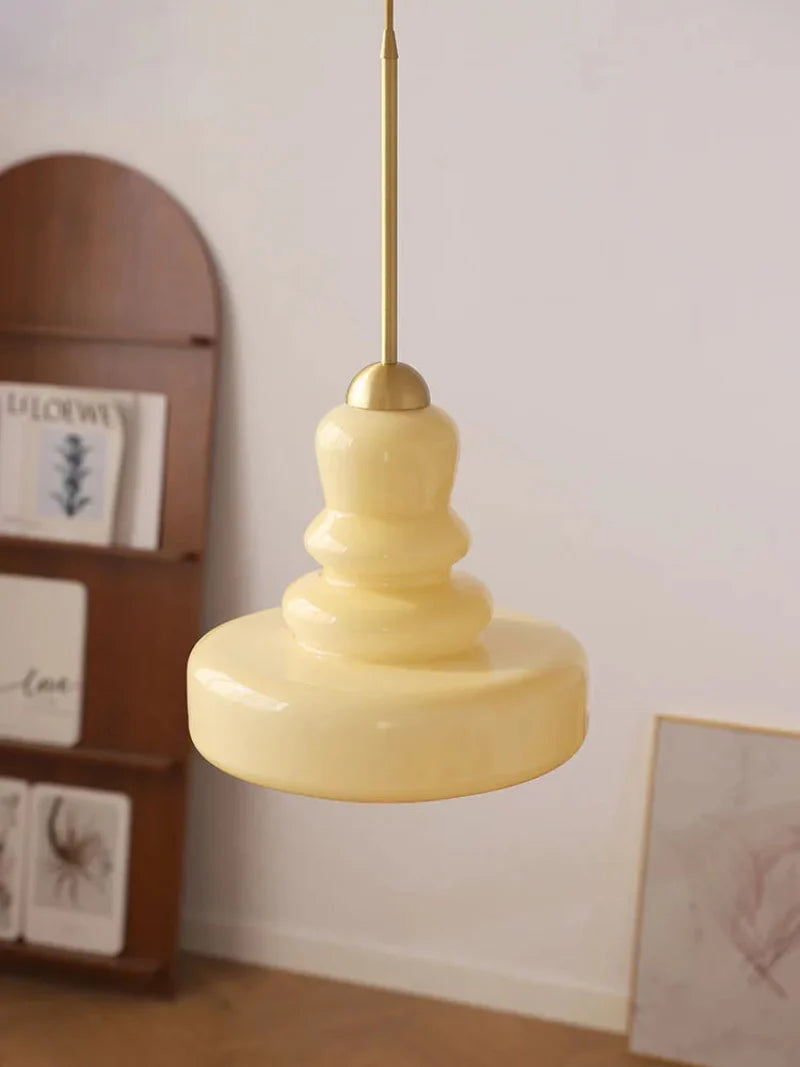 Suspension Élise en verre vintage en forme de gourde avec accent en laiton