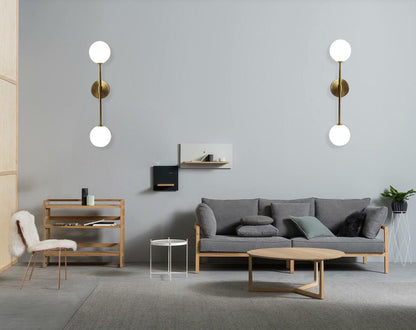 Applique murale sphérique en verre opale Émilie au design moderne et élégant