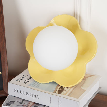 Amélie La Fleur Plug-In Wall Lamp – Whimsical Resin & Glass Decor Light