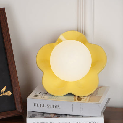 Amélie La Fleur Plug-In Wall Lamp – Whimsical Resin & Glass Decor Light