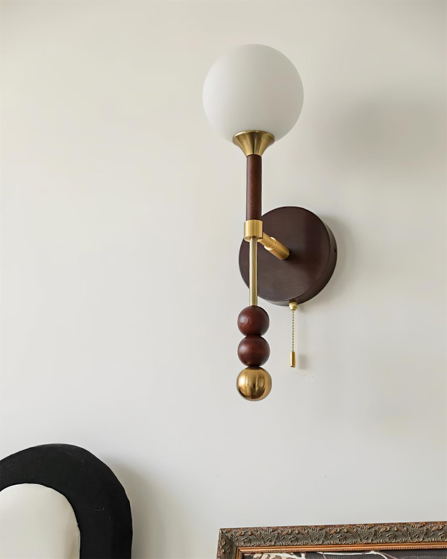 Applique murale Élodie Lolli avec globe en verre dépoli