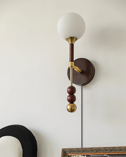 Applique murale Élodie Lolli avec globe en verre dépoli