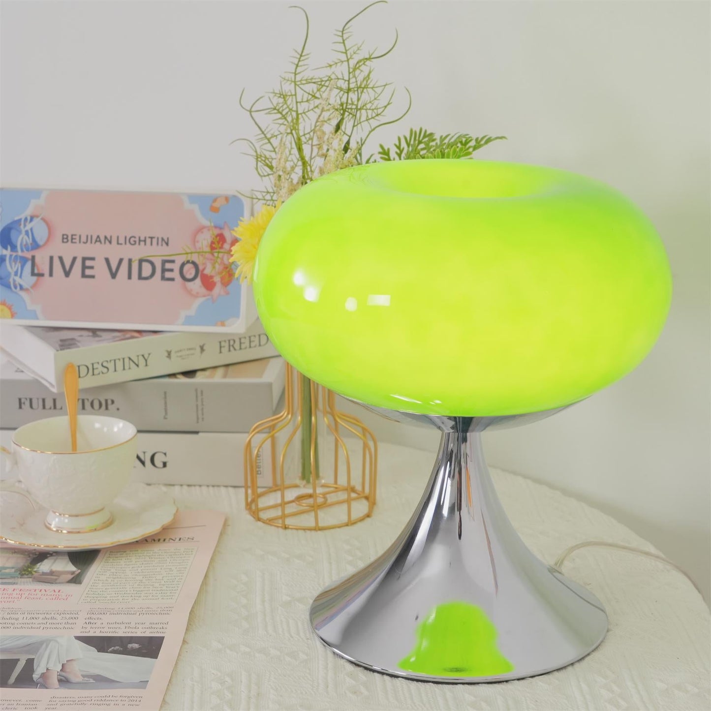 Lampe de table LED en verre Adèle Lollipop avec finition chromée