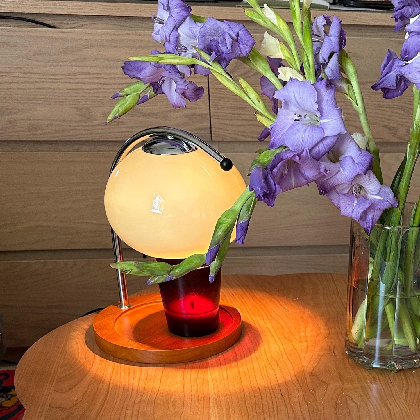 Élise Glass Candle Warmer Lamp with Wooden Base Design