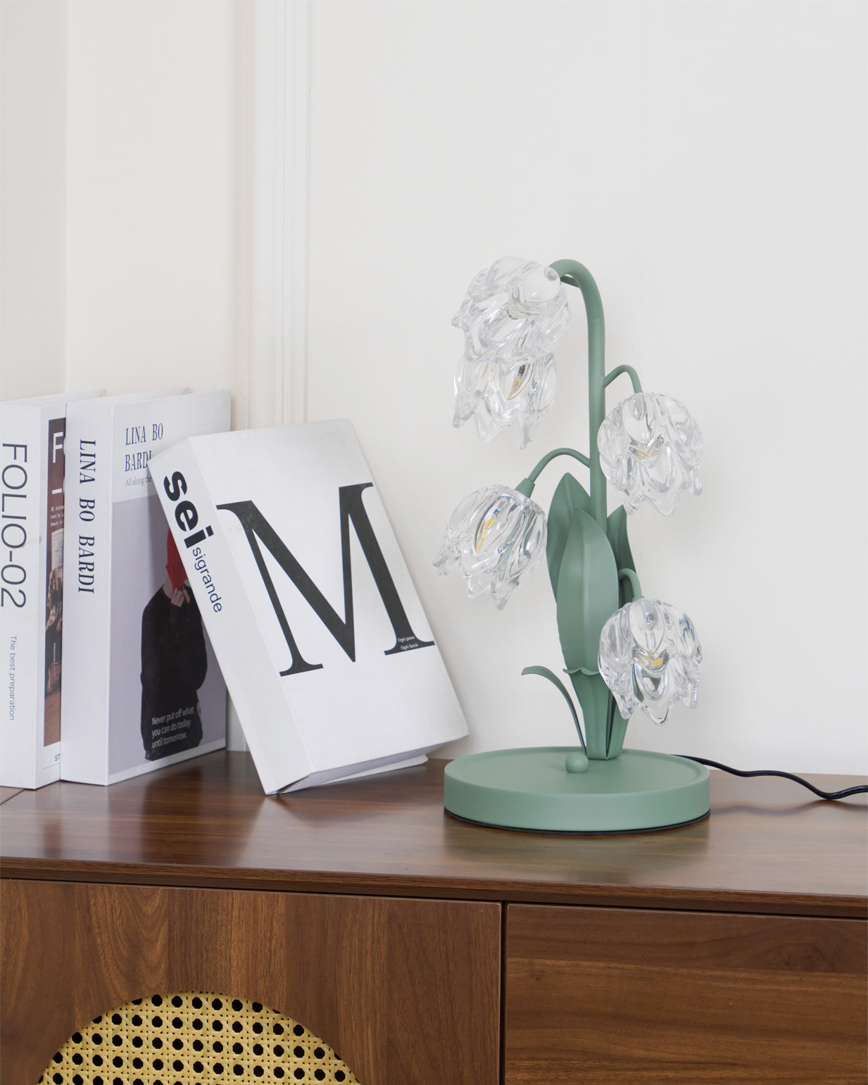 Aurélia Green Flower Table Lamp with Glass Petal Design