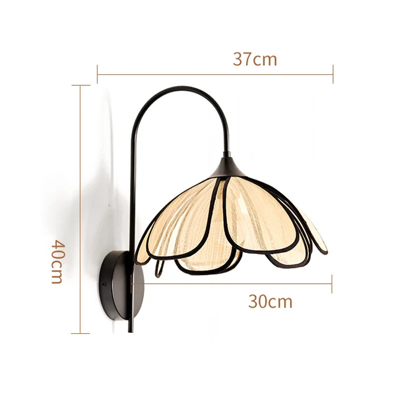 Applique murale Élise Petal Bloom, abat-jour floral en fibre