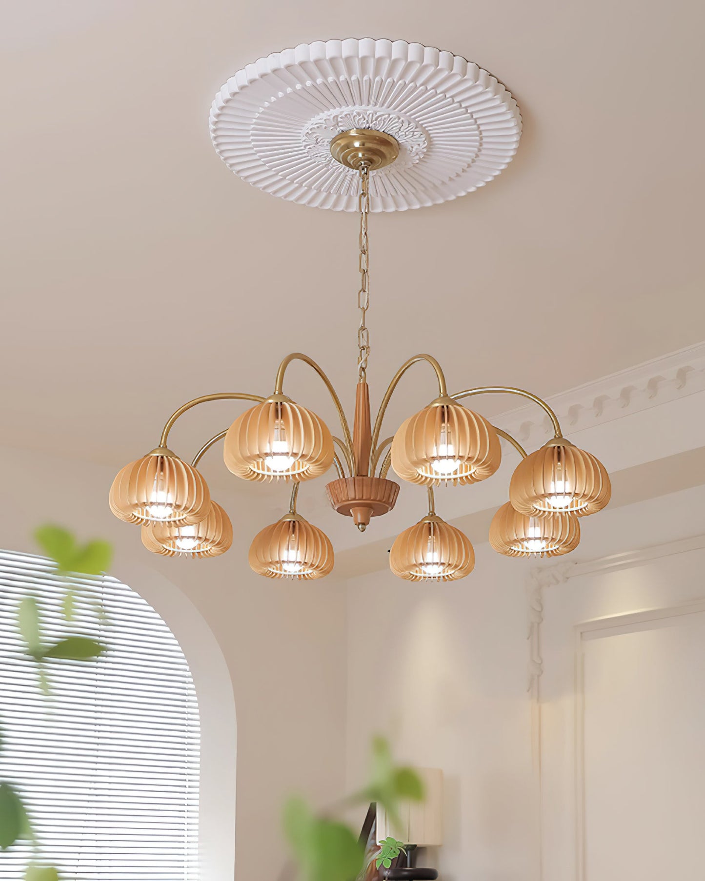 Émilie Chandelier en Bois, Abat-jours Cannelés d'Inspiration Citrouille avec Structure Métallique