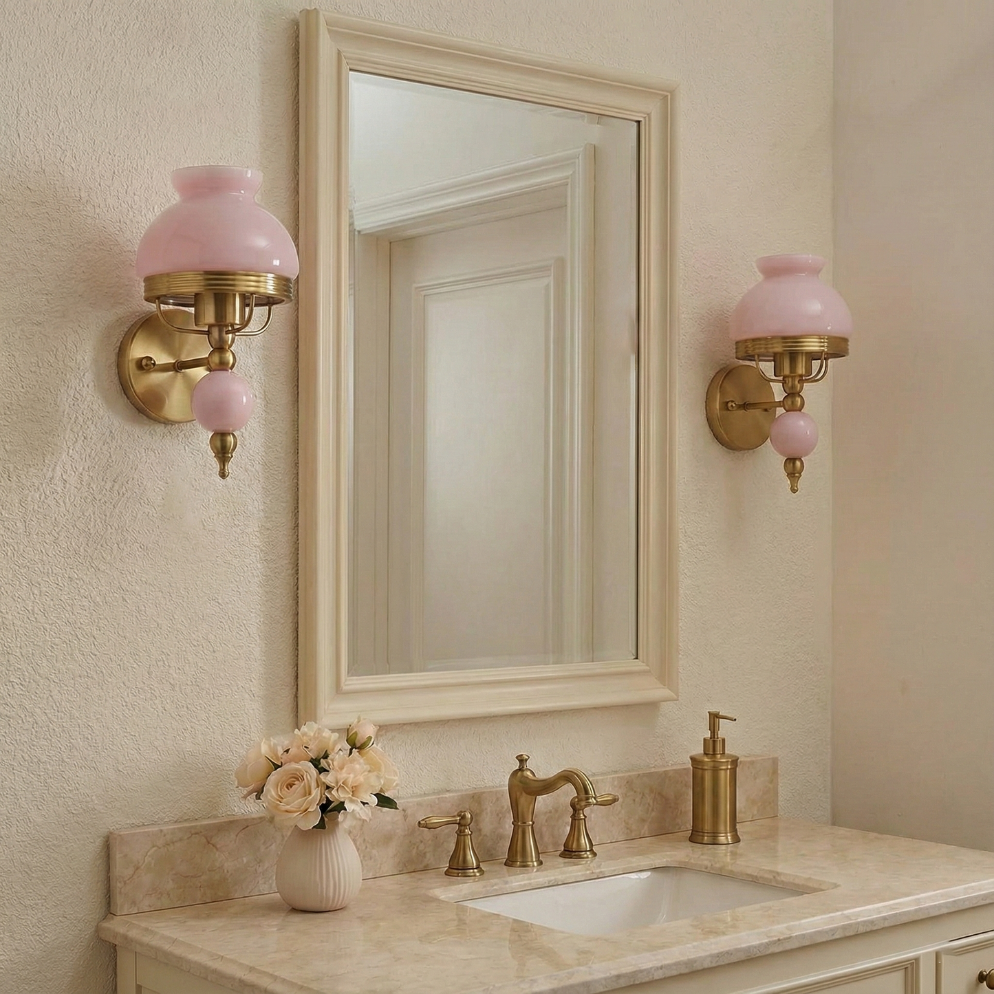 Amélie Retro Floral Wall Lamp with Glass Shade Design