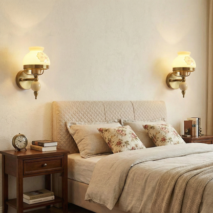 Amélie Retro Floral Wall Lamp with Glass Shade Design