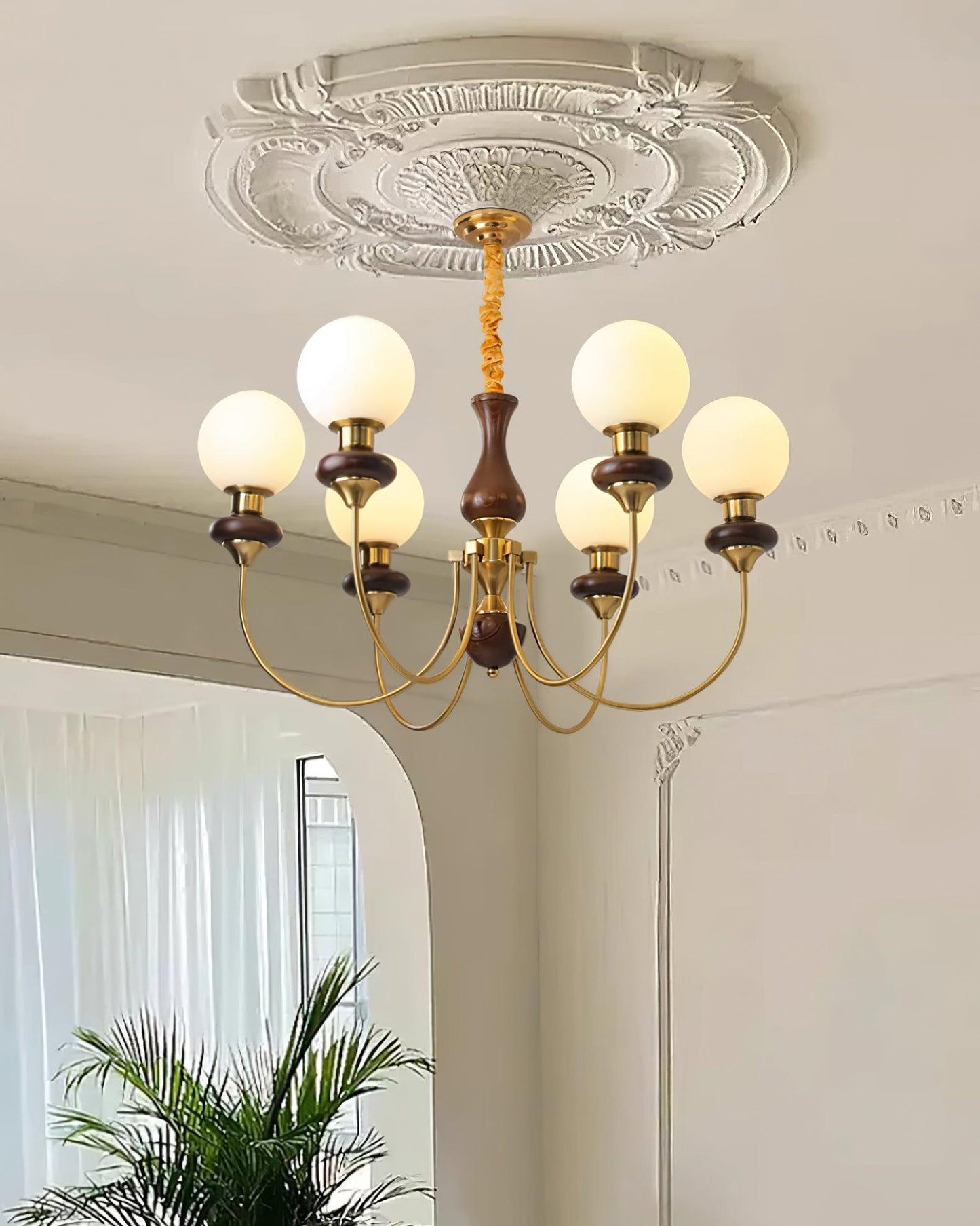 Lustre rétro Colette, abat-jour en verre avec cadre en bois et en métal