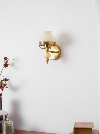 Amélie Retro Floral Wall Lamp with Glass Shade Design