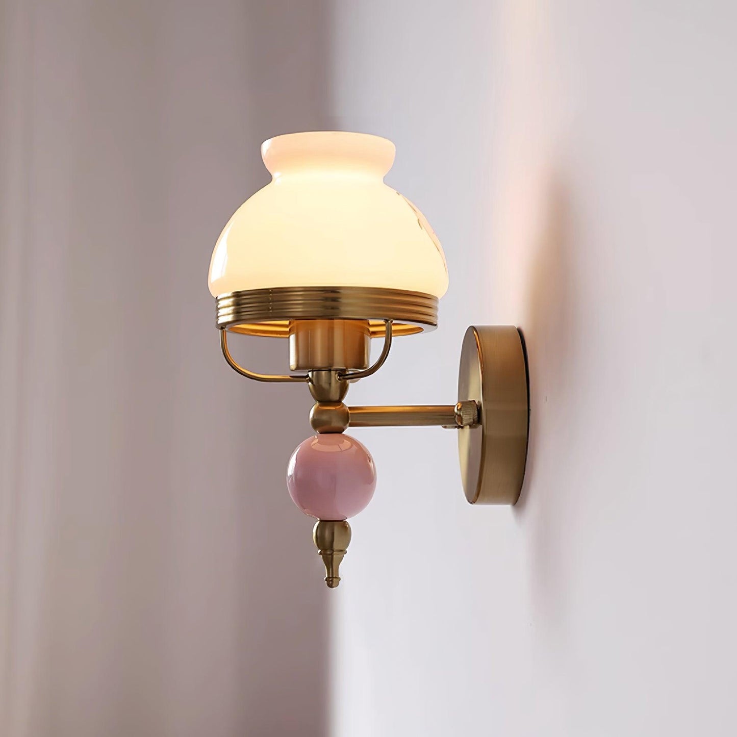 Amélie Retro Floral Wall Lamp with Glass Shade Design