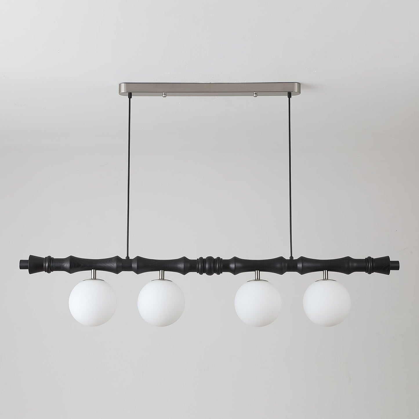 Lustre Céline en bois, poutre en bois sculpté avec globes en verre dépoli