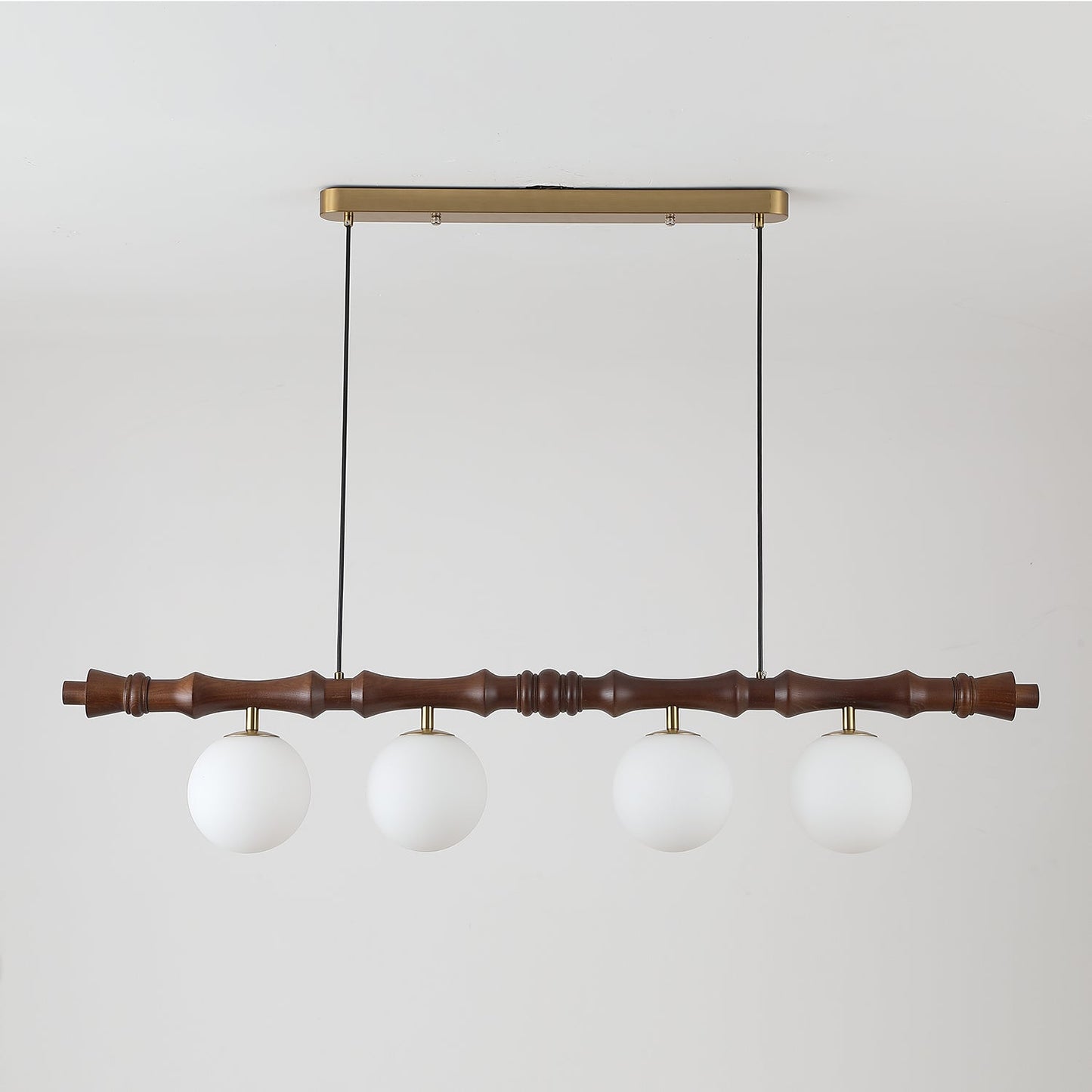 Lustre Céline en bois, poutre en bois sculpté avec globes en verre dépoli