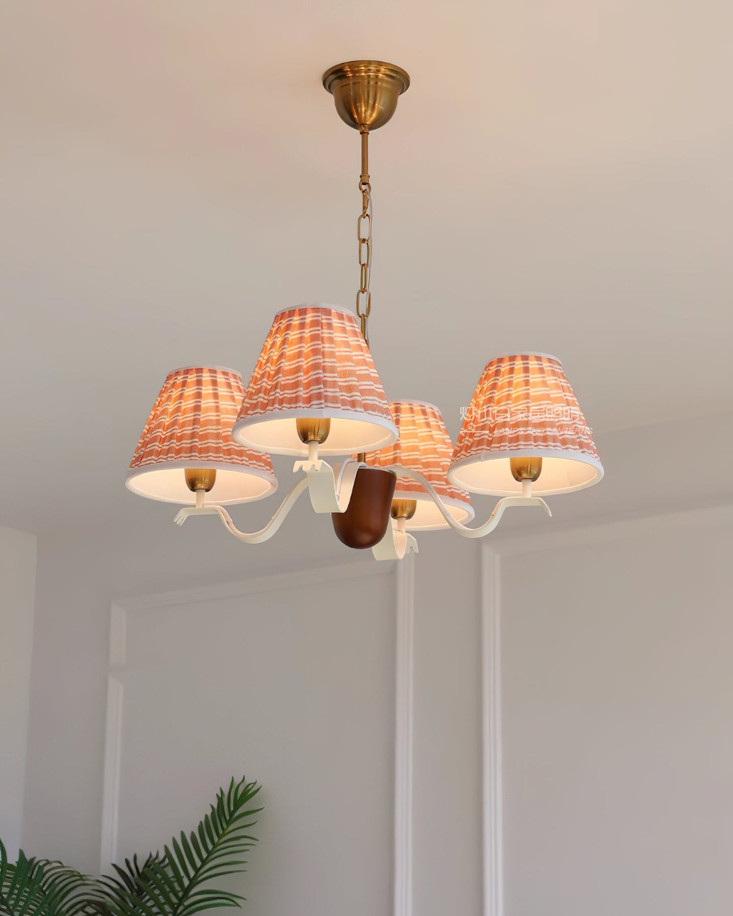Sabine Rosvyn Chandelier