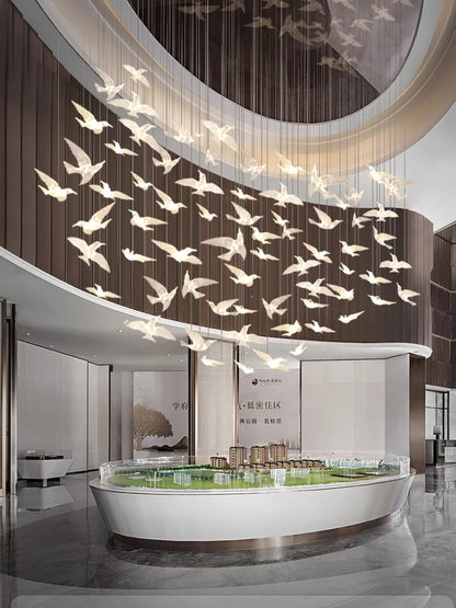 Lustre suspension d'escalier LED Delphine Swallow Bird