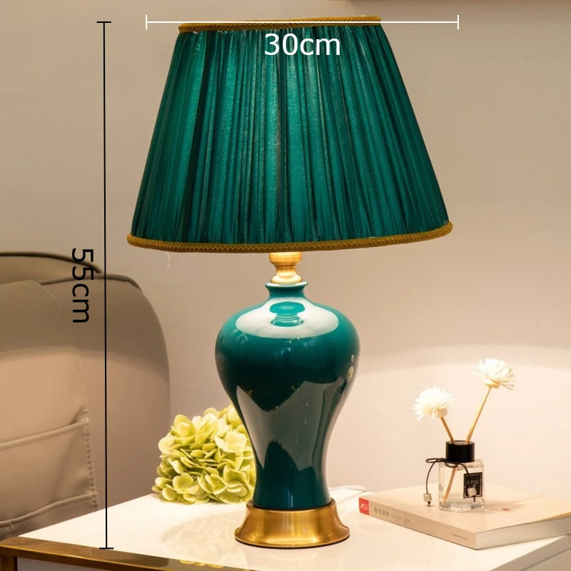 Lampe de table Adeline en céramique rétro et tissu