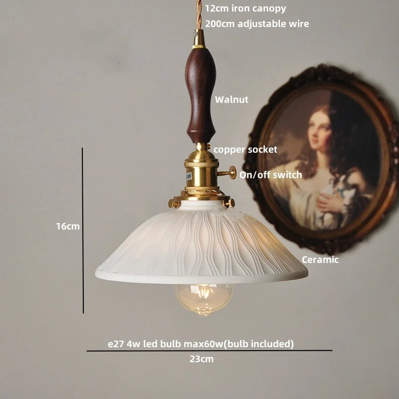 Suspension LED en céramique Fleur Rose Élise, en bois nordique
