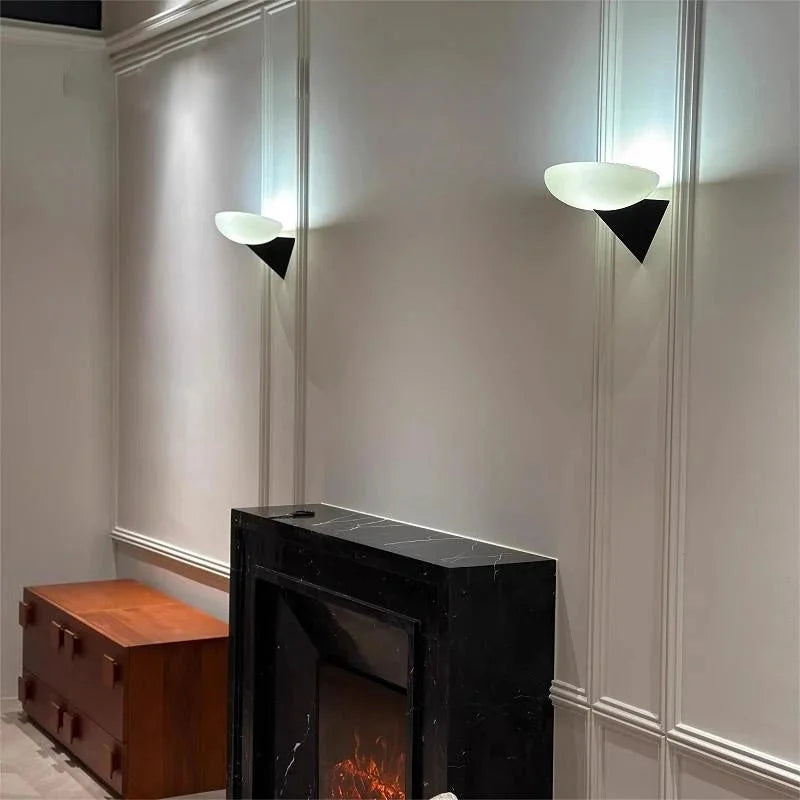 Élodie Horizon Mount LED Wall Lamp
