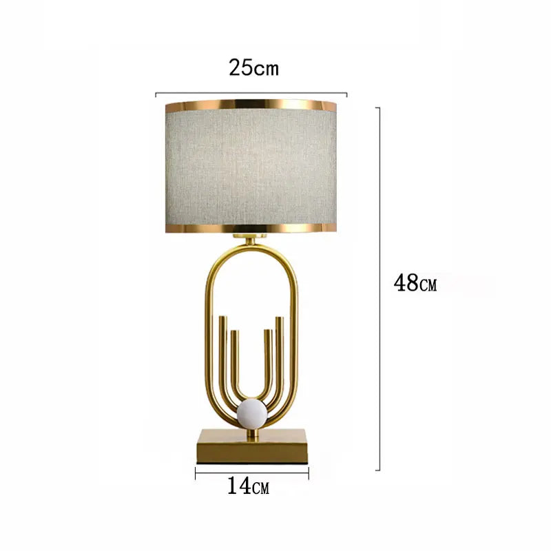 Lampe de table géométrique moderne dorée Orléans