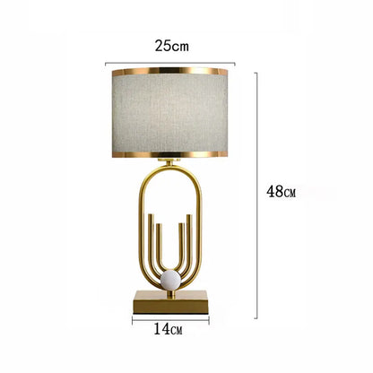 Lampe de table géométrique moderne dorée Orléans