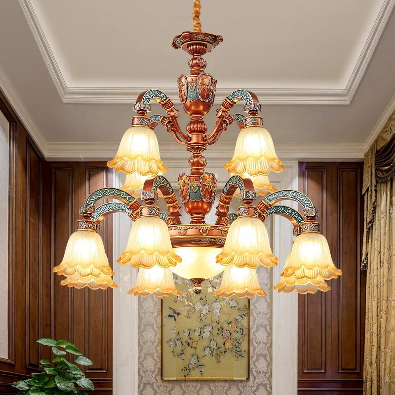 Lustre européen de luxe rétro en fer avec verre dépoli