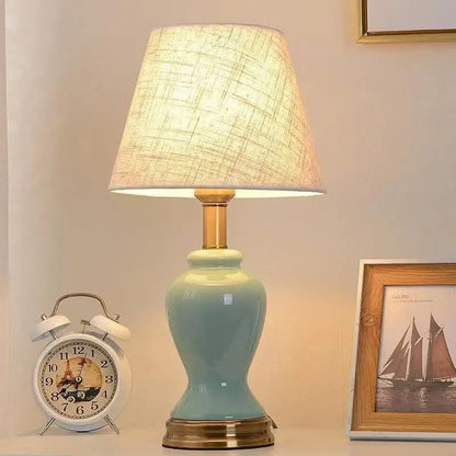 Lampadaire LED en céramique peinte rétro avec abat-jour en tissu plissé