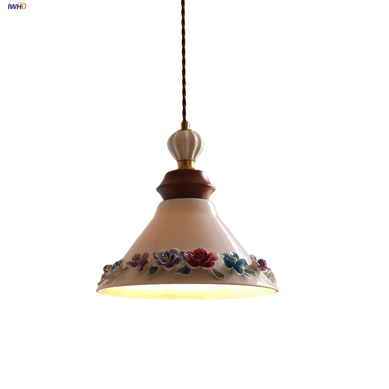 Suspension LED en céramique Fleur Rose Élise, en bois nordique