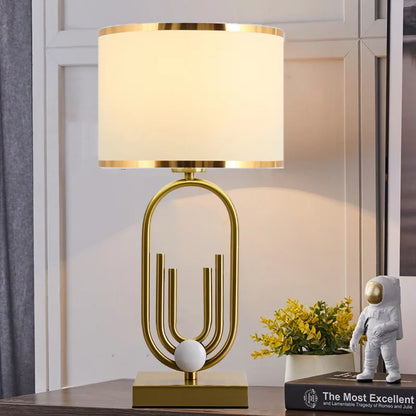 Lampe de table géométrique moderne dorée Orléans