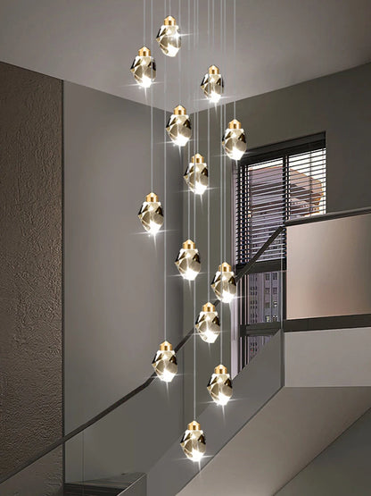 Lustre d'escalier en cristal Lucienne Nordic pour intérieurs de loft et de villa