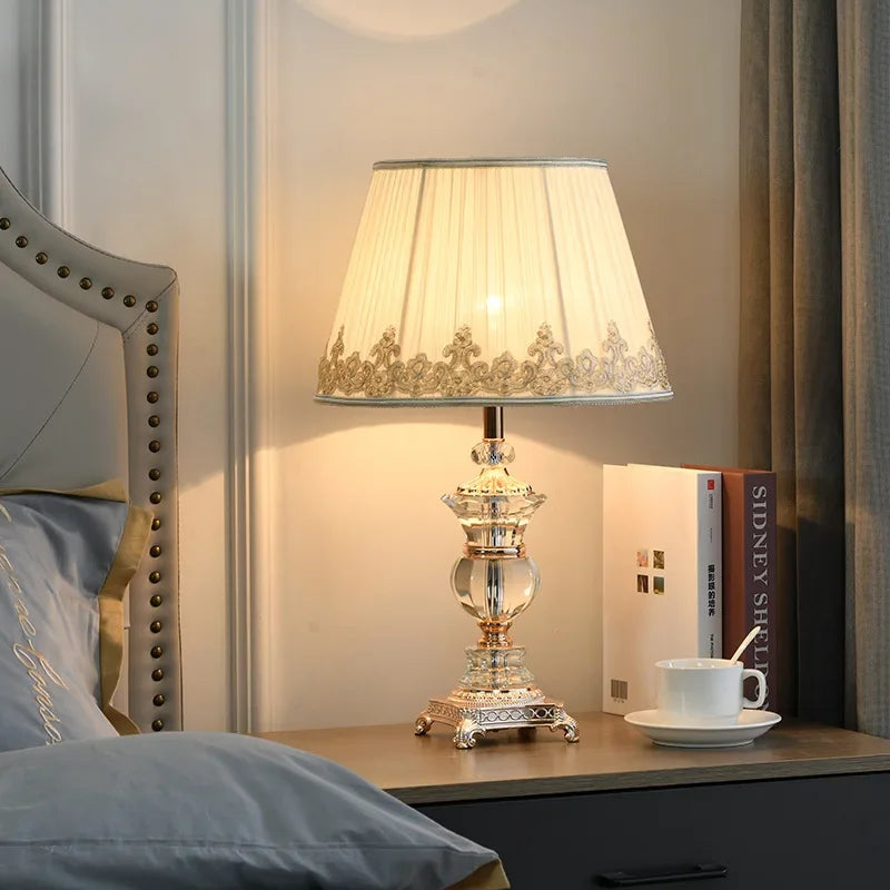 Lampe de table LED en cristal, style rétro, pour chambre à coucher et salon