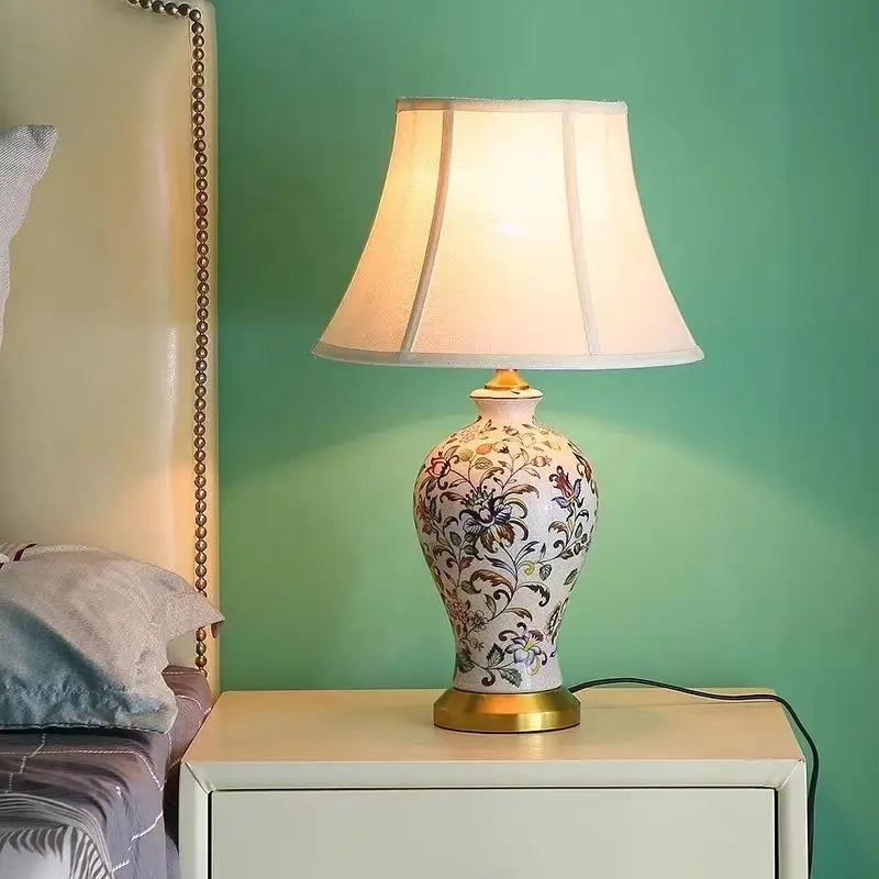 Émilienne Floral Ceramic Vase Table Lamp