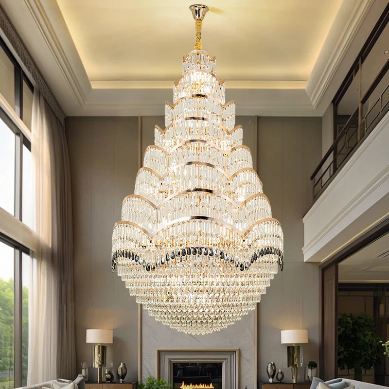 Grand lustre pendentif en cristal pour espaces à haut plafond