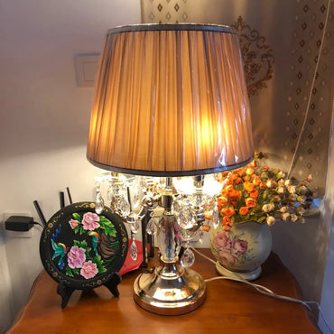 Lampe de table LED en cristal de style européen pour la décoration de la chambre et du salon