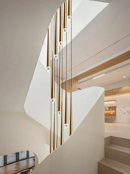 Clémence Lustre Escalier Moderne à Haut Plafond