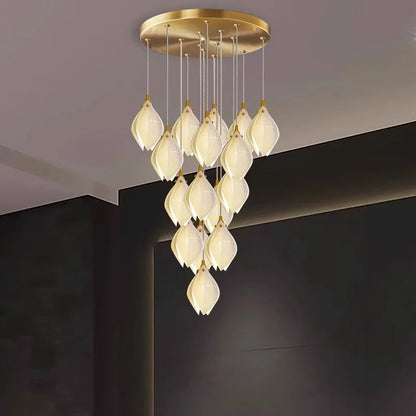 Lustre d'escalier moderne Liora en forme de grappe de lotus