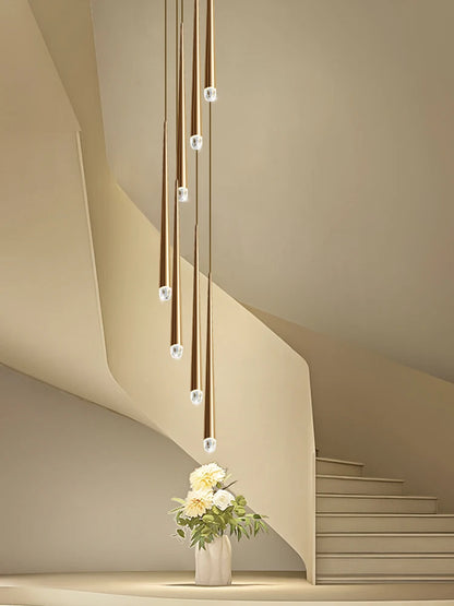 Clémence Lustre Escalier Moderne à Haut Plafond