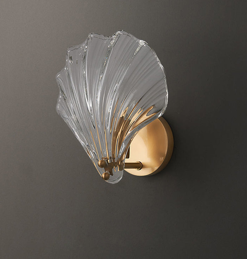 Applique murale LED Isabelle Sea Shell en verre, accent doré