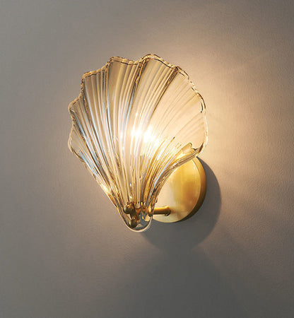 Applique murale LED Isabelle Sea Shell en verre, accent doré