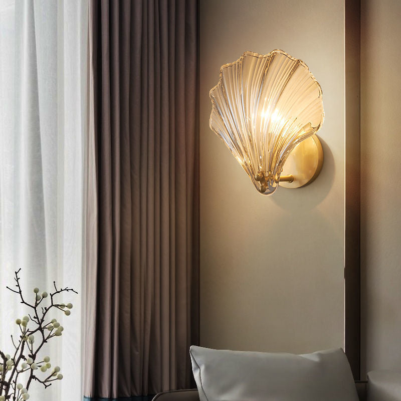 Applique murale LED Isabelle Sea Shell en verre, accent doré