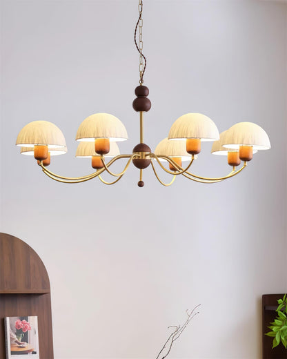 Manon Chandelier, perles en bois avec bras en métal incurvés et abat-jour doux