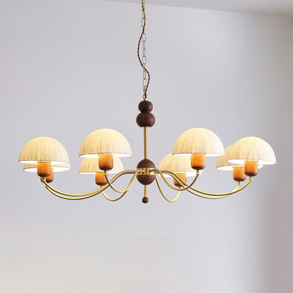 Manon Chandelier, perles en bois avec bras en métal incurvés et abat-jour doux