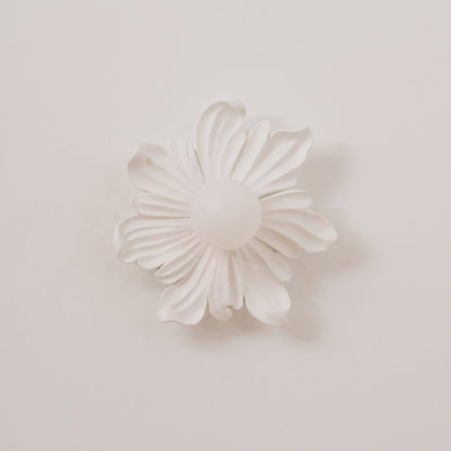 Applique murale en résine Camille avec motif floral et éclairage doux