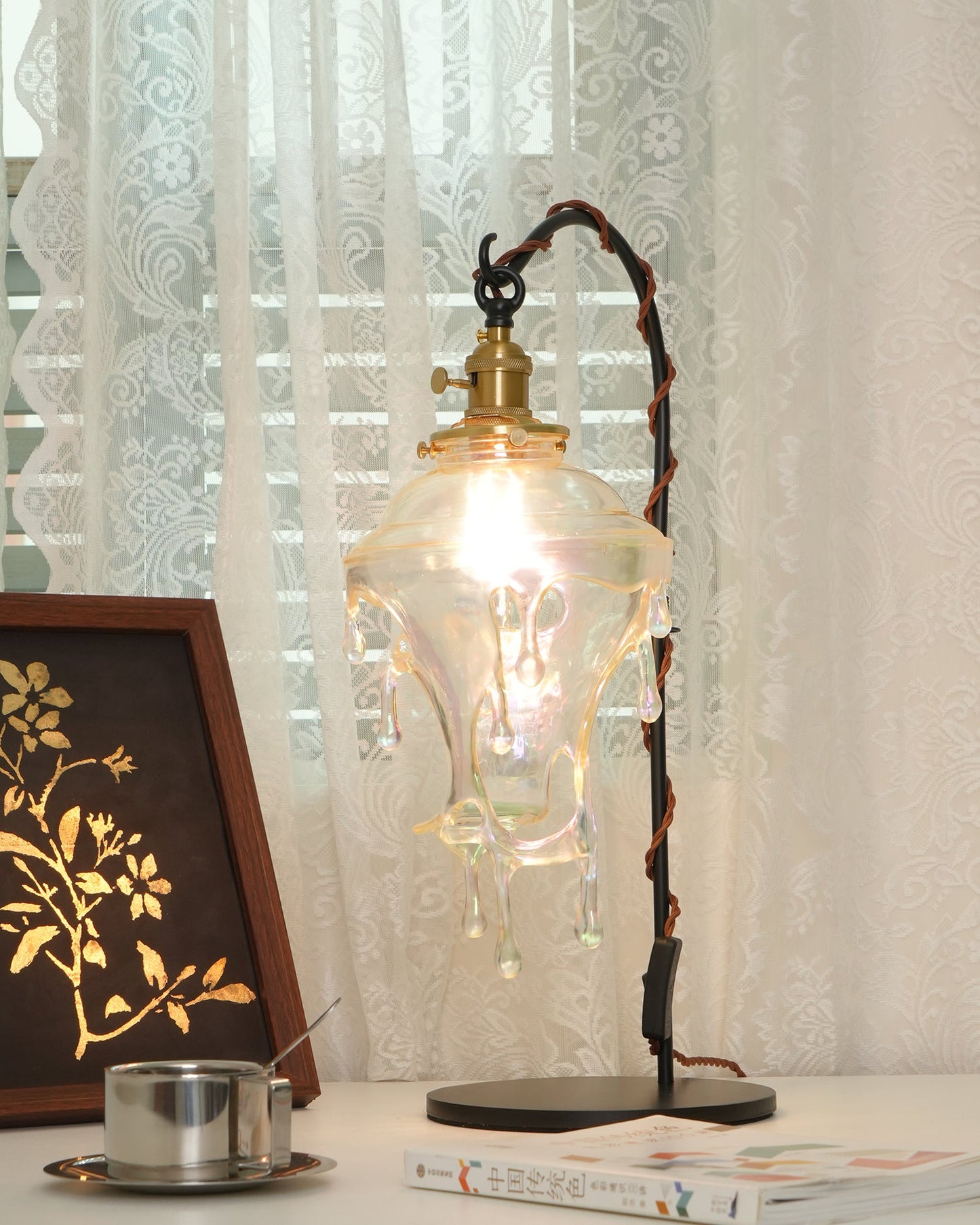 Anaïs Water Drop Resin Table Lamp with Artistic Drip Design